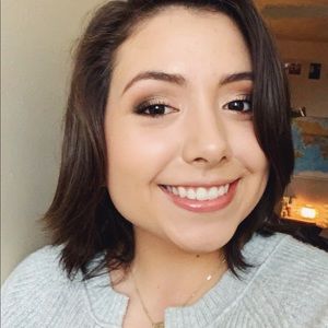 Meet your Posher, Hayley